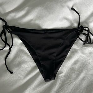 Volcom black bikini bottoms size small